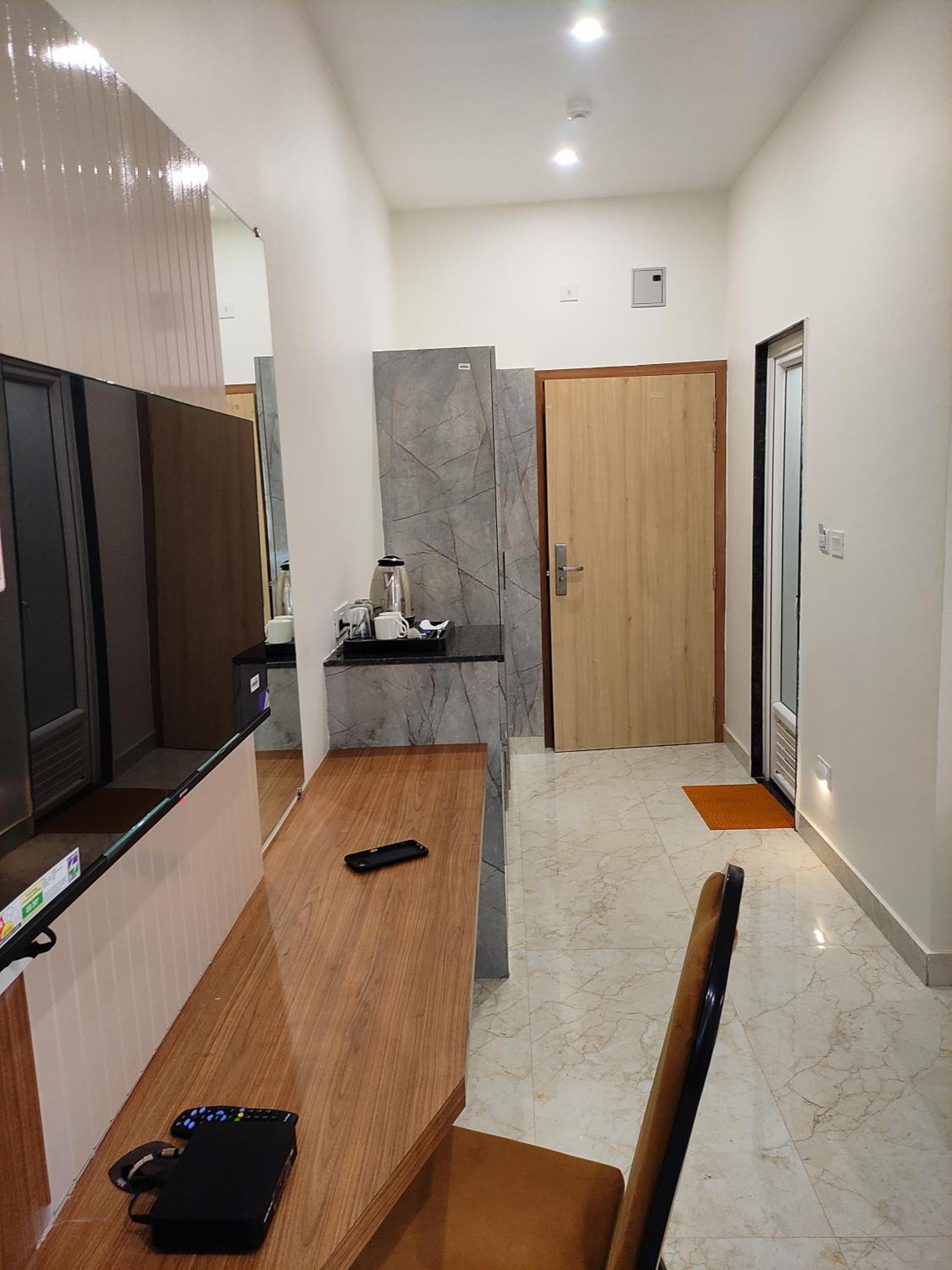 Hotel Satsang Grand バラナシ エクステリア 写真